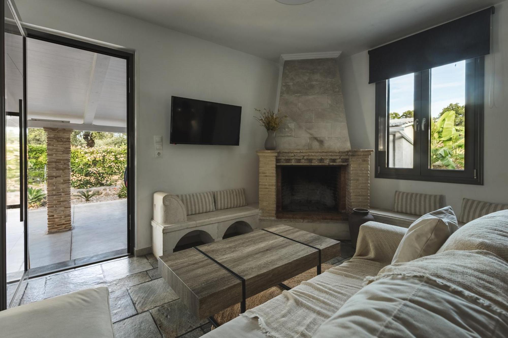 Binios Villa - Private Pool, Walking Distance From The Beach Vasilikos  Exterior photo